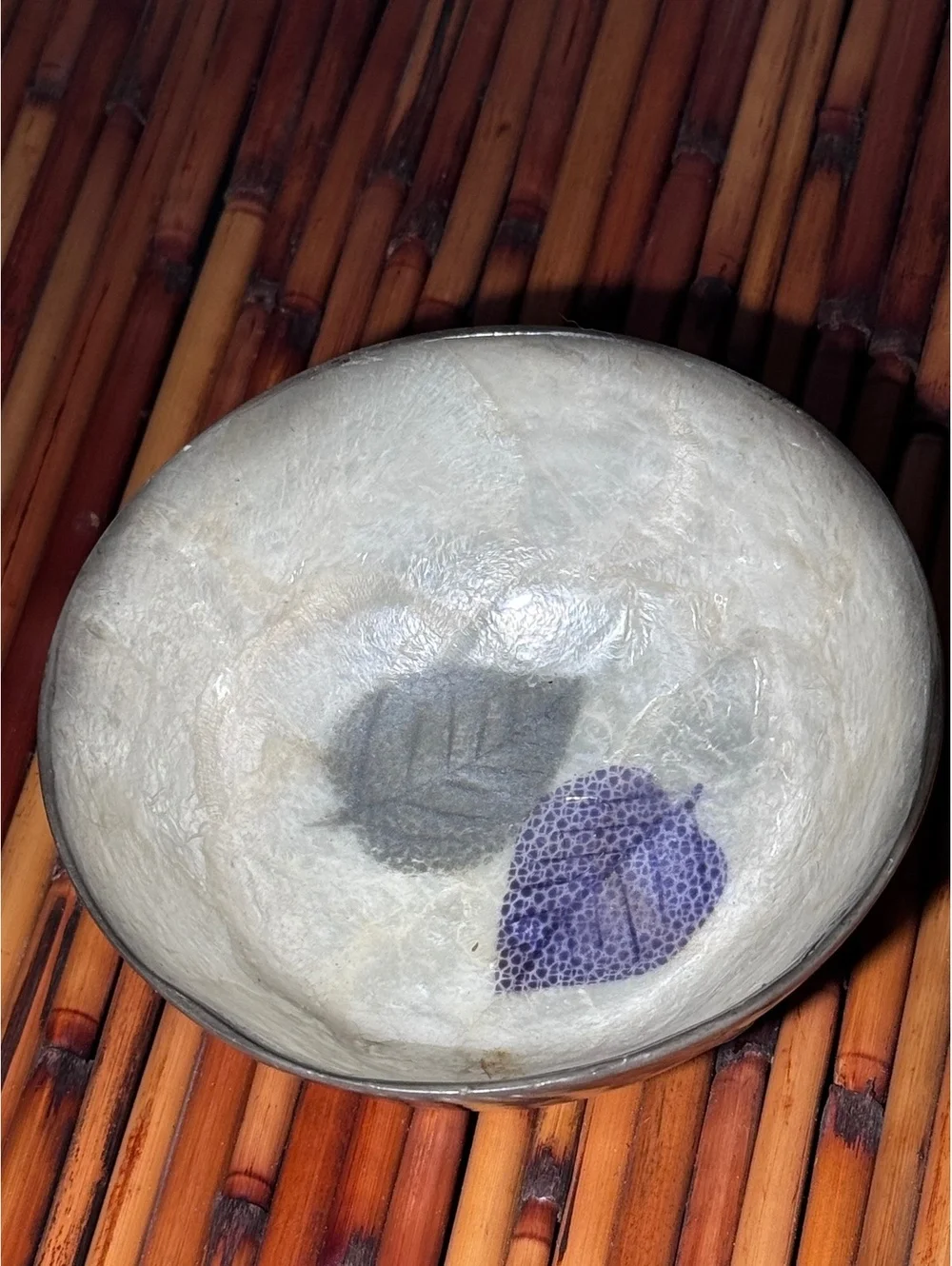 Midwest of Cannon Falls Capiz Shell Decorative Bowl Purple Leaf Philippines 7”